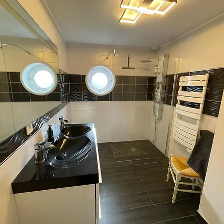 Maison Avec Jardin Privatif Clos - 6 Pers. - Fr-1-426-609